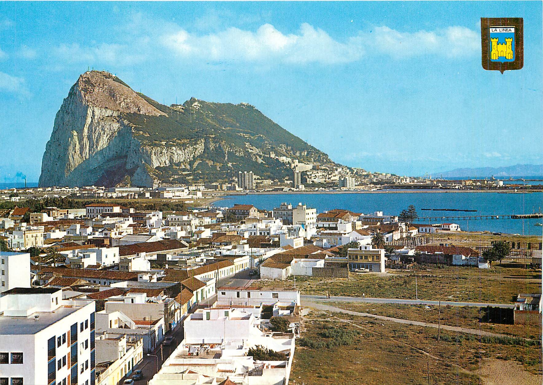 CPM La Linea Cadiz Vue partielle Au fond le Penon de Gibraltar 