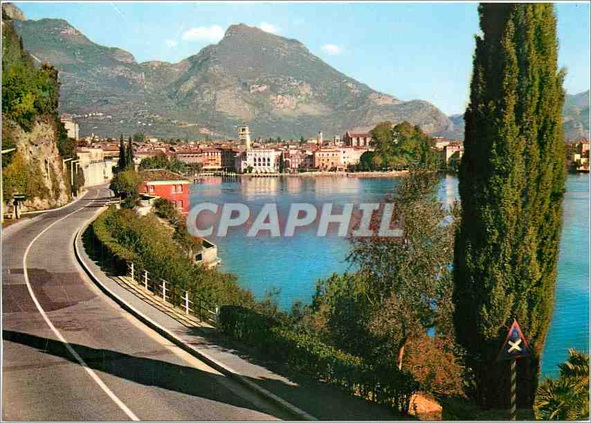 CPM Lago do Garda Riva del Garda Parmi les Cypres