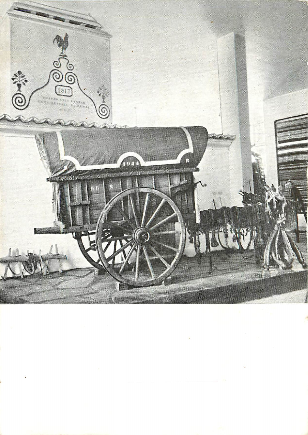 CPM Lisboa Musee des arts et Meteirs charlot de pelerinage