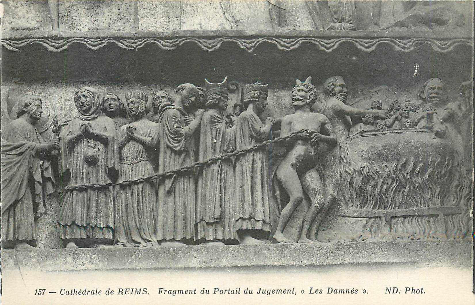 CPA Cathedrale de Reims Fragment du Portail Les Damnes