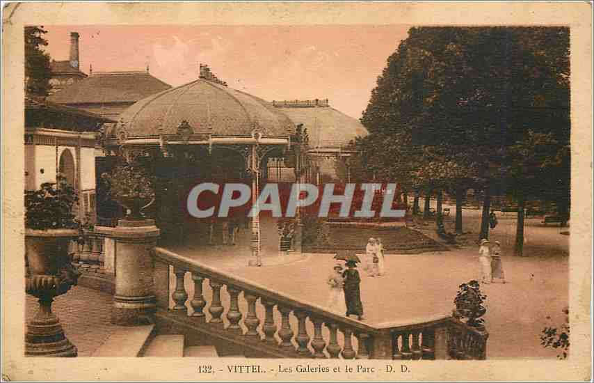 CPA Vittel Les Galeries et le Parc