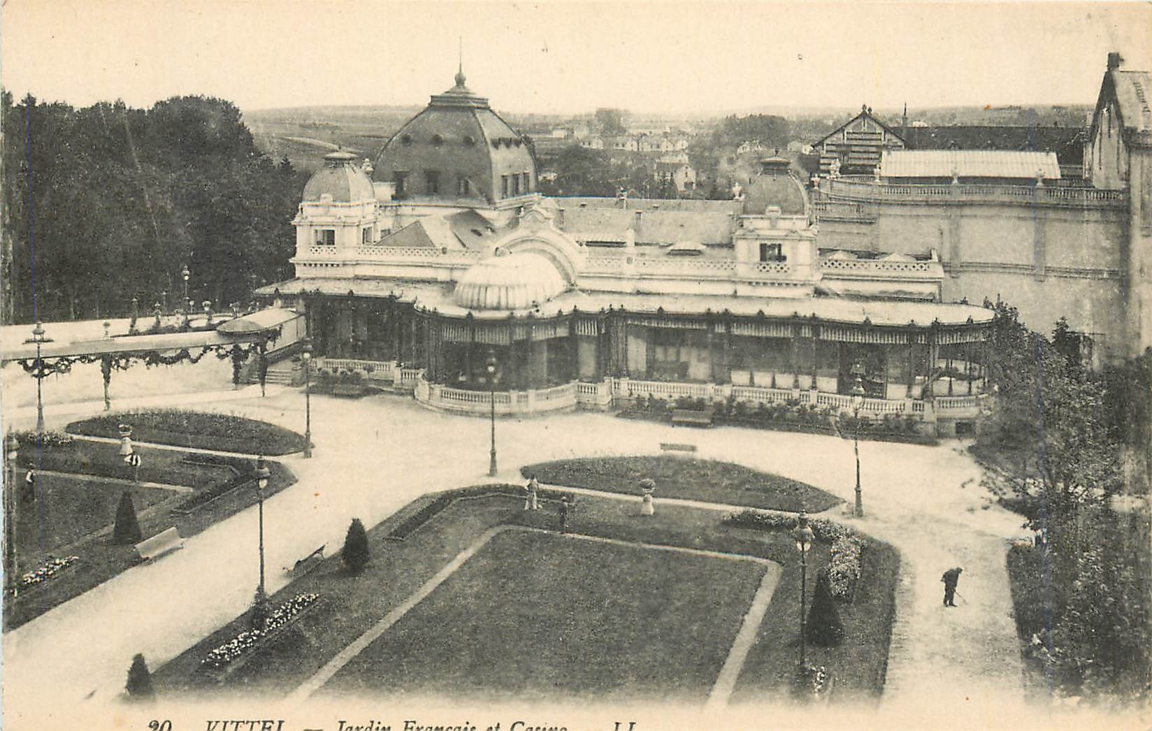 CPA Vittel Jardin francais et casino