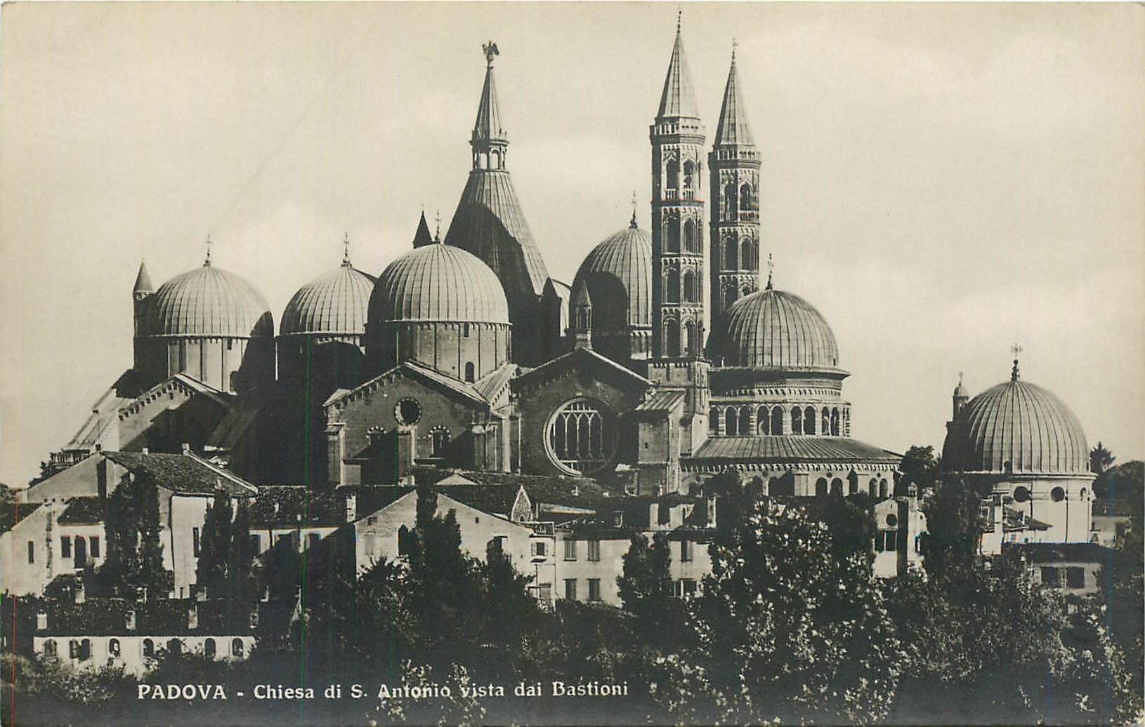 CPA Padova Chiesa di S Antonio Vista dai Bastioni