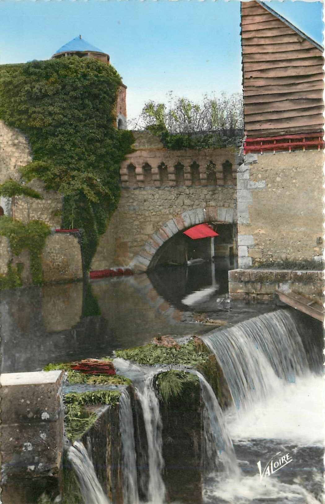 La Vallée du Loir — L'arche des Grands Prés et le déversoir du Loir — Éditions Valoire