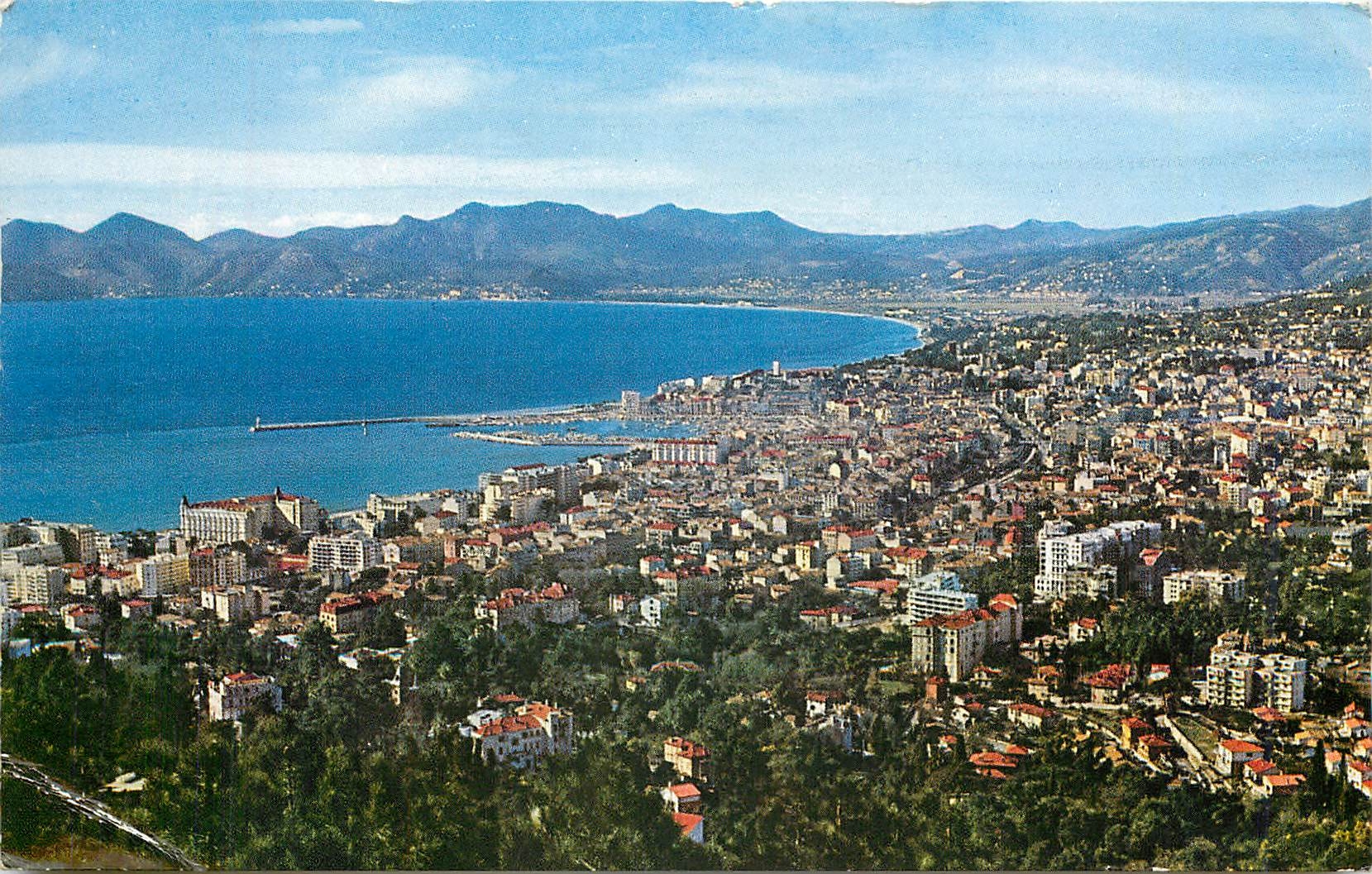 CPM Cannes Vue generale prise de la Californie