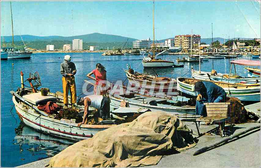 CPM La Cote d'Azur Le Lavandou le Port Bateaux