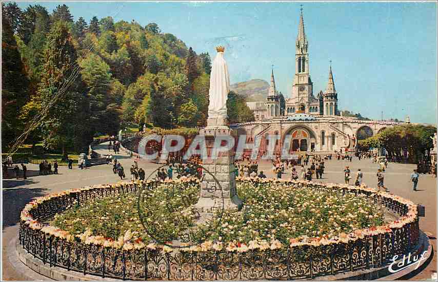 Lourdes — Basilique et la Vierge Couronnée — Édition A. Doucet