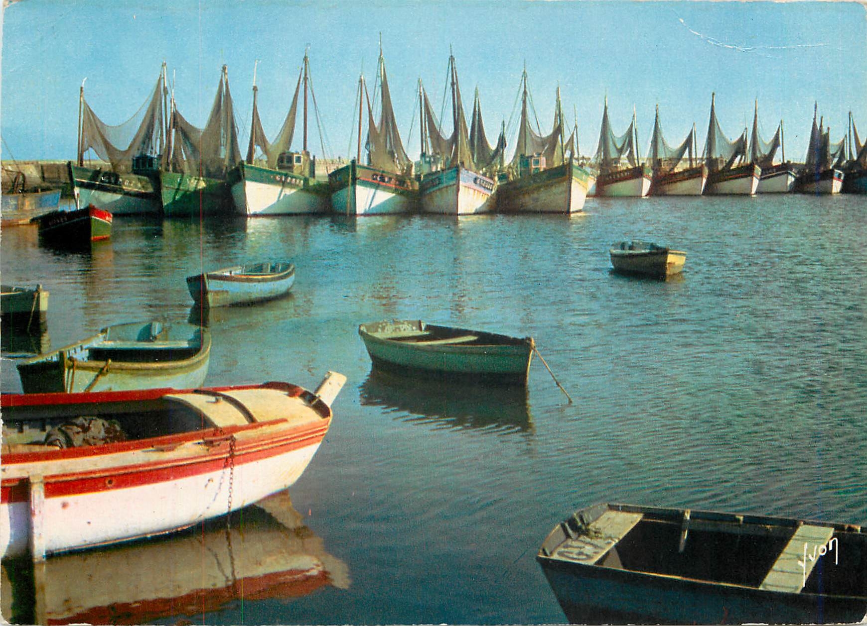 CPM Port de Peche sur la Cote Bretonne Bateaux