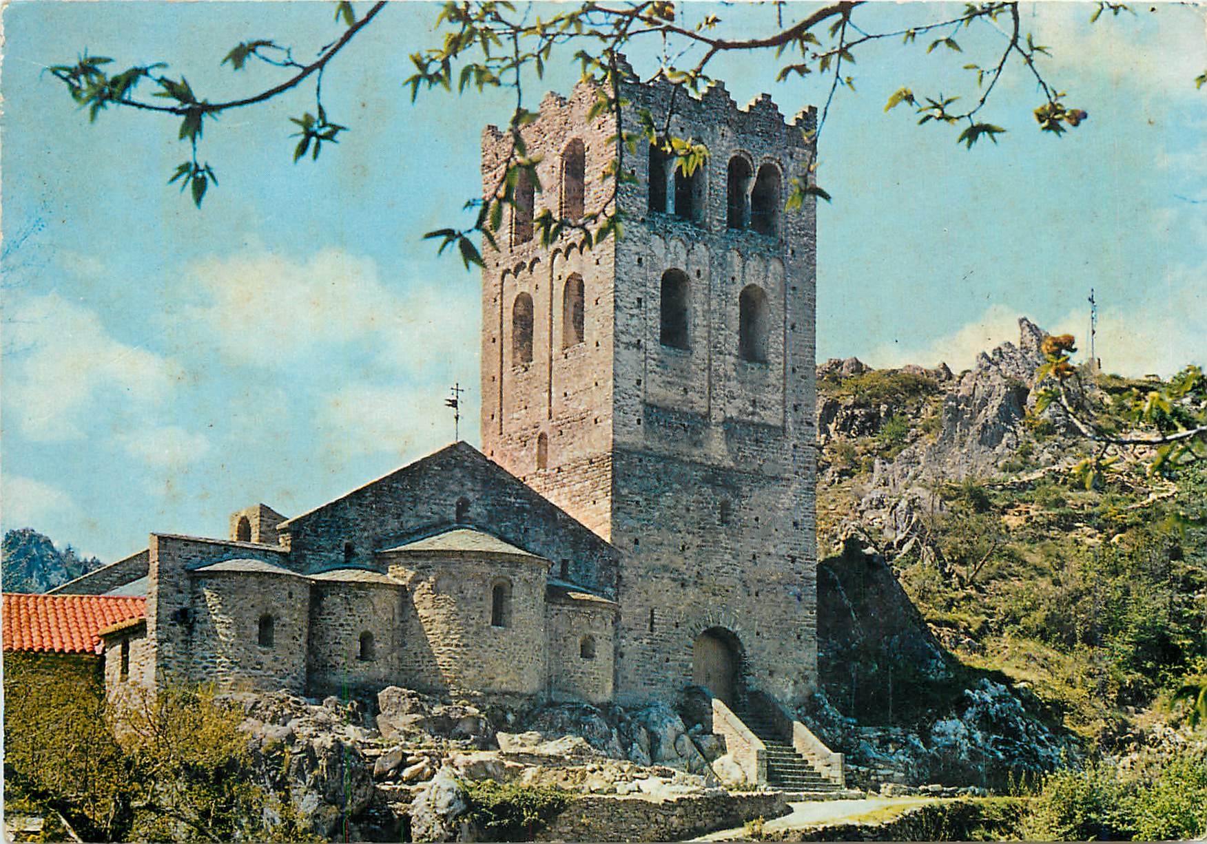 CPM Le Roussillon Touristique Abbaye de St Martin du Canigou (alt 1094 m) l'Abbaye dy XI s