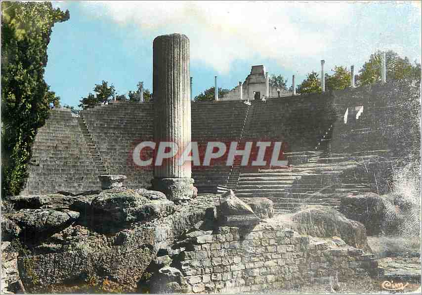 CPM Vaison la Romaine (Vaucluse) Le theatre antique
