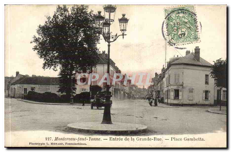 Montereau faut Yonne CPA entree de la grande rue Place Gambetta
