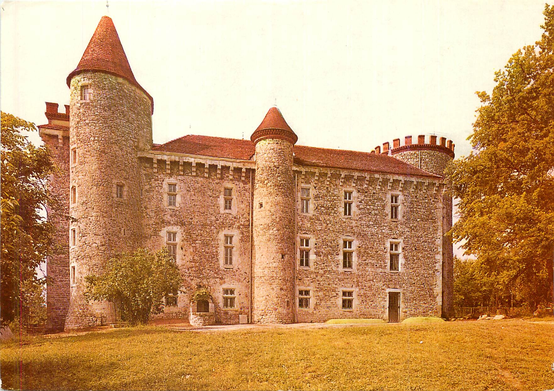 CPM Chateau de Codignat Chateau Hotel de France Bort l'Etang