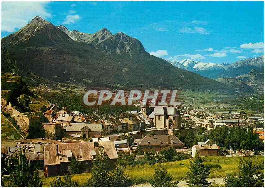 Village alpin — vue panoramique — CPAPHIL