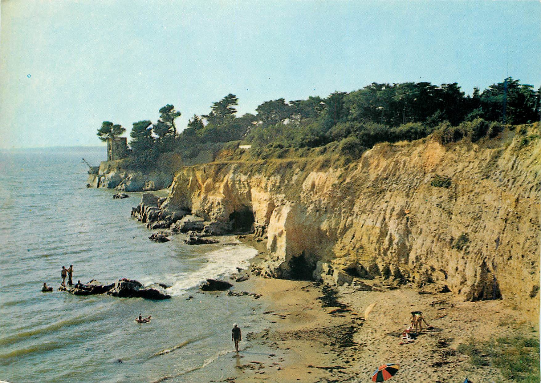 CPM La Bernerie en Retz (Loir Atlantique) rochers de la roche Grise