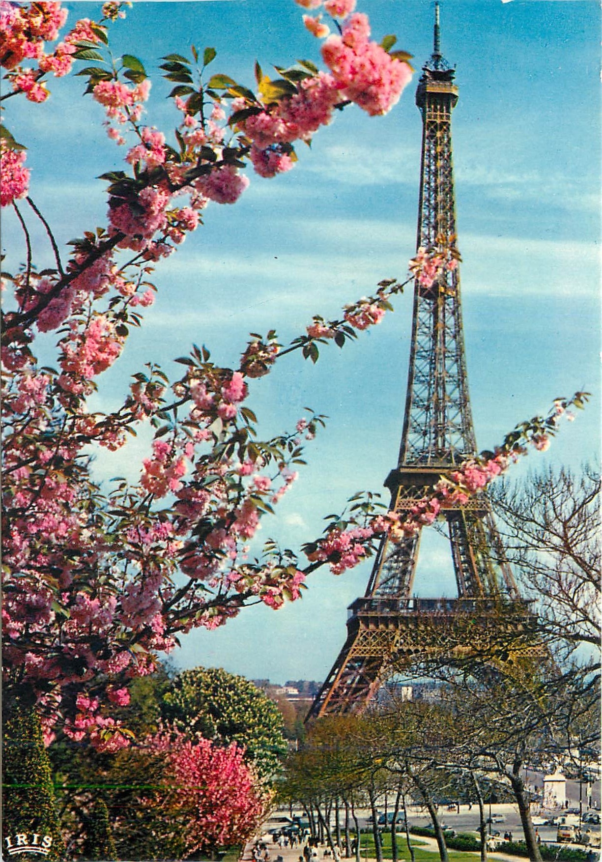 CPM Paris la Tour Eiffel