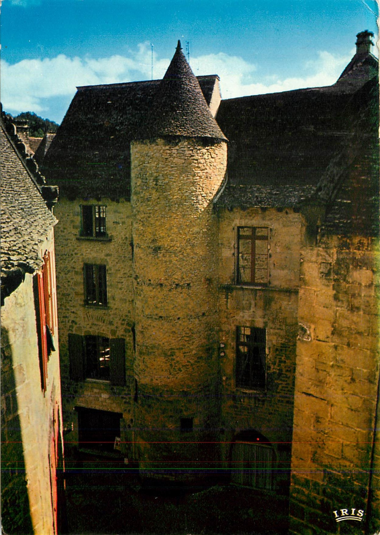 Sarlat-en-Périgord — ville d'art et de cinéma — éditeur IRIS, n° 112