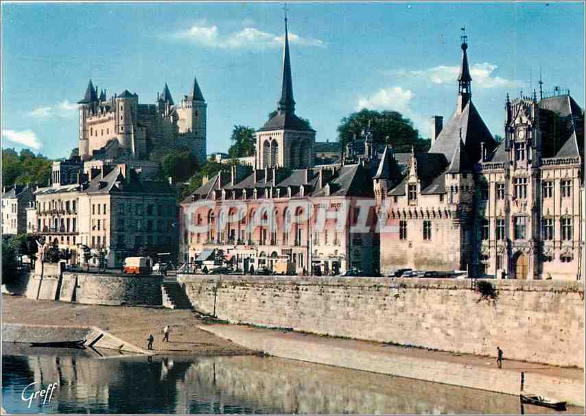 CPM Saumur (Maine et Loire) En Anjou L'Hotel de Ville le chateau