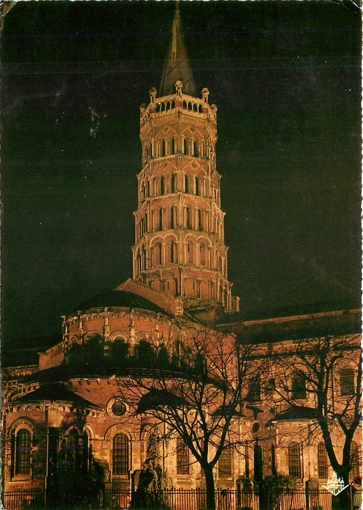 Toulouse — Cité des Violettes, illumination du clocher de la Basilique Saint-Sernin (XIe et XIIe siècles) — Éditions d'Art Labouisse, Toulouse