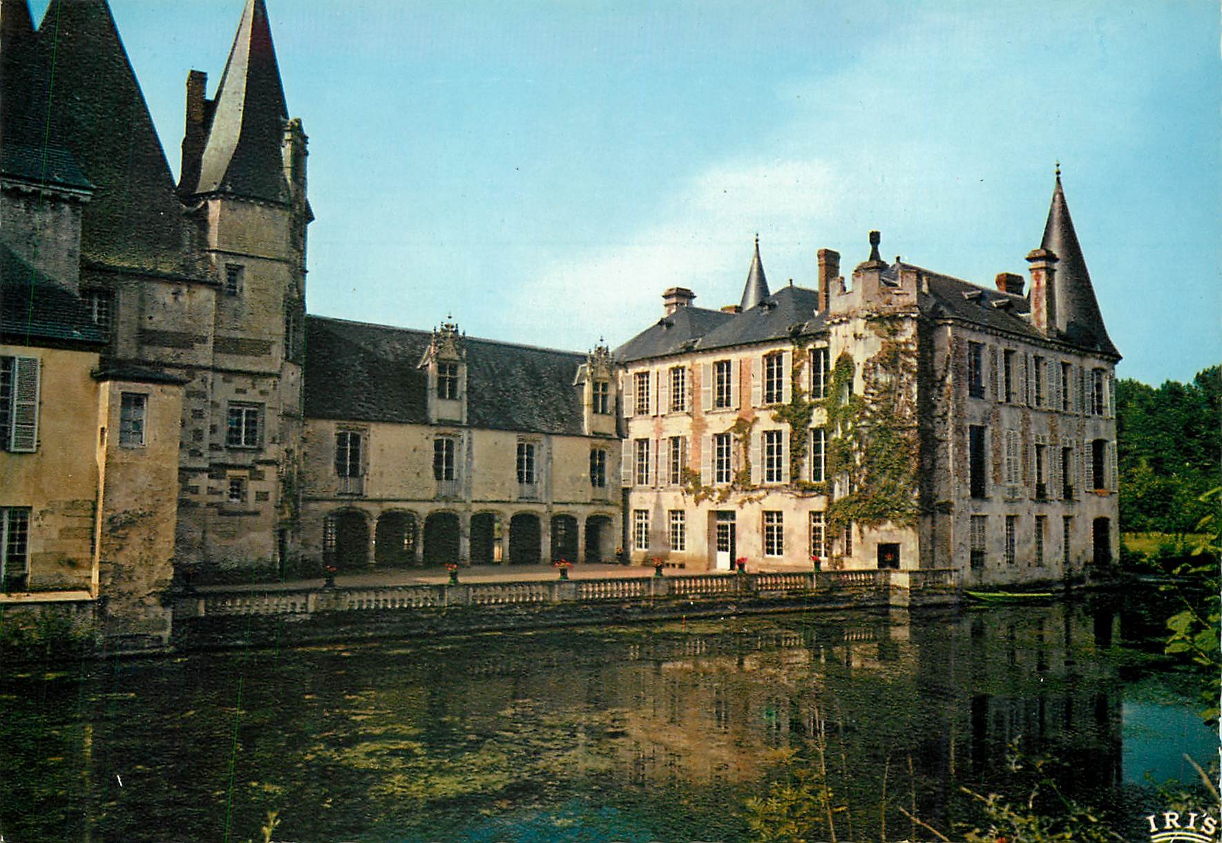 CPM En Normandie Montree le Chateau d'O Style Renaissance Facade Ouest refaite au XIXe s (Visites or