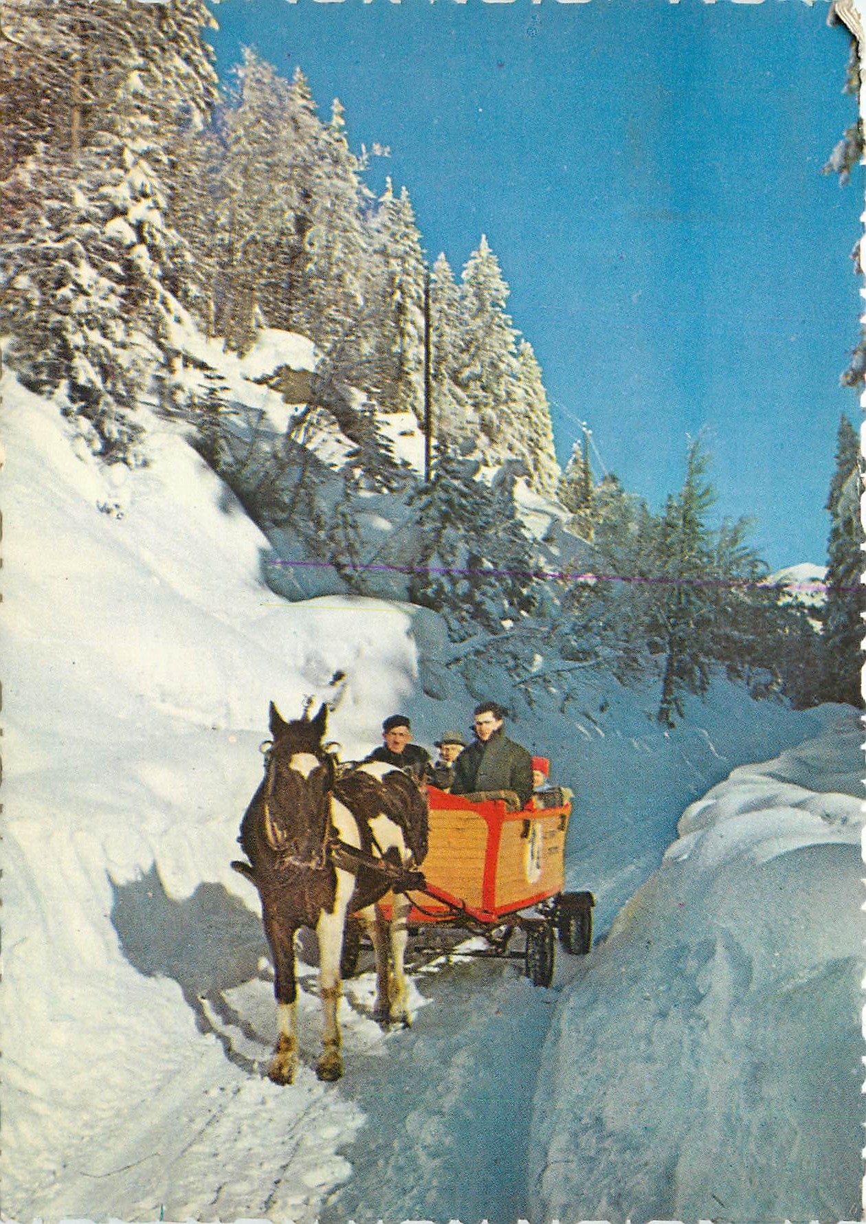 Schlittenfahrt in Morzine — Haute-Savoie — Edition La Capitale Naturelle