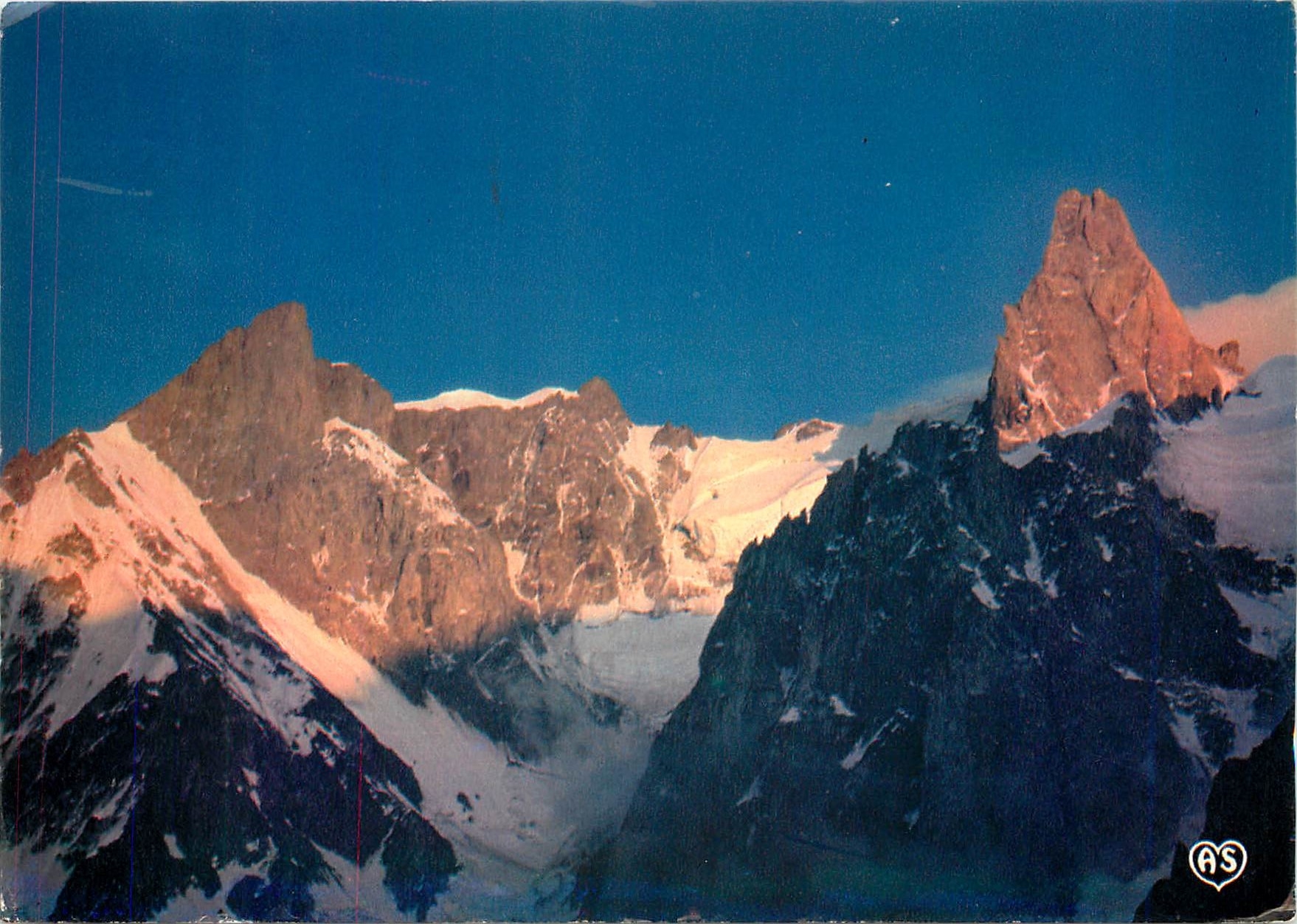 CPM le massif du Mont Blanc Haute Savoie Coucher de soleil sur le Mont Mallet et la Denr du Geant