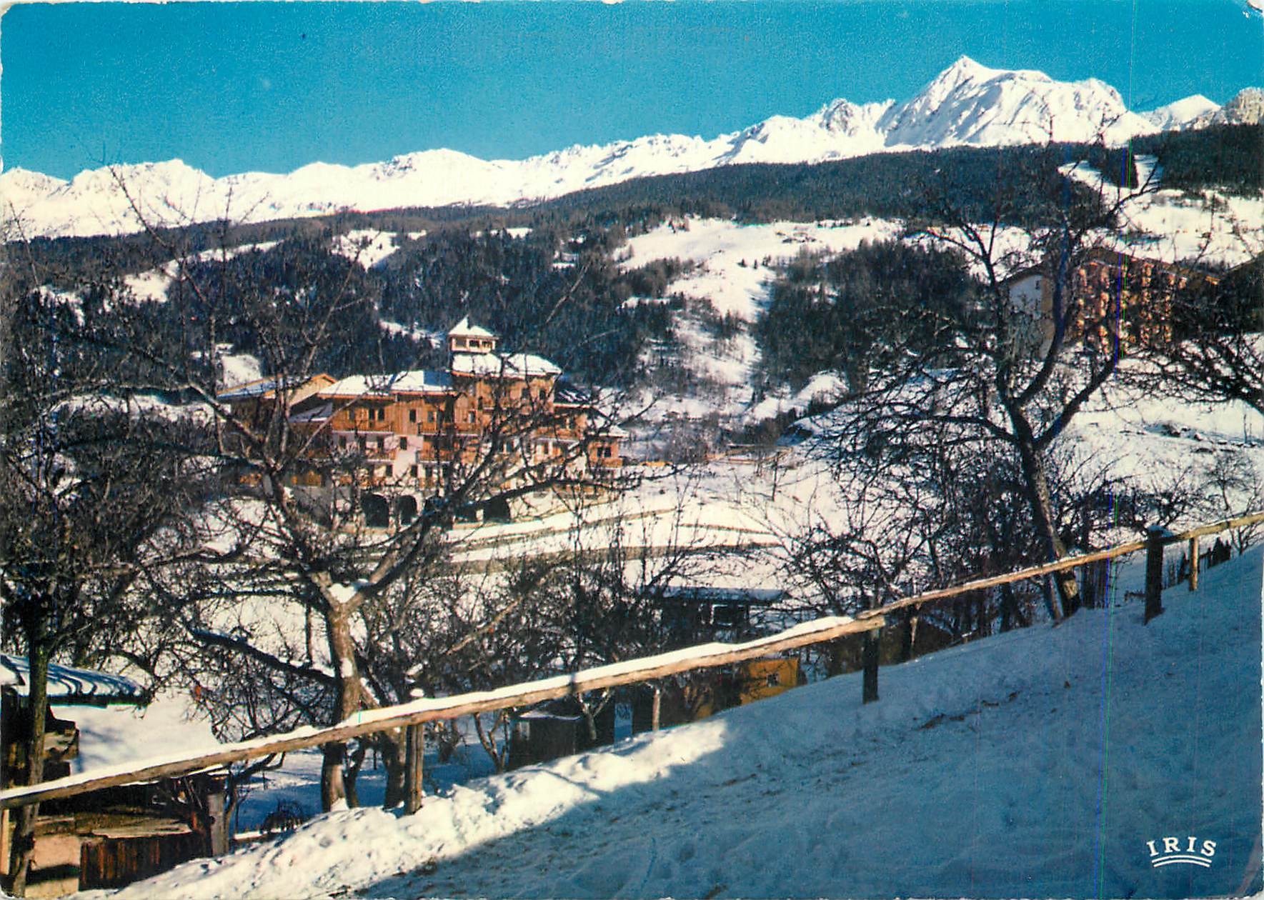 CPM Montchavin La Plagne 1300 m La Station les montagnes de l'arc et l'Aiguille Grive