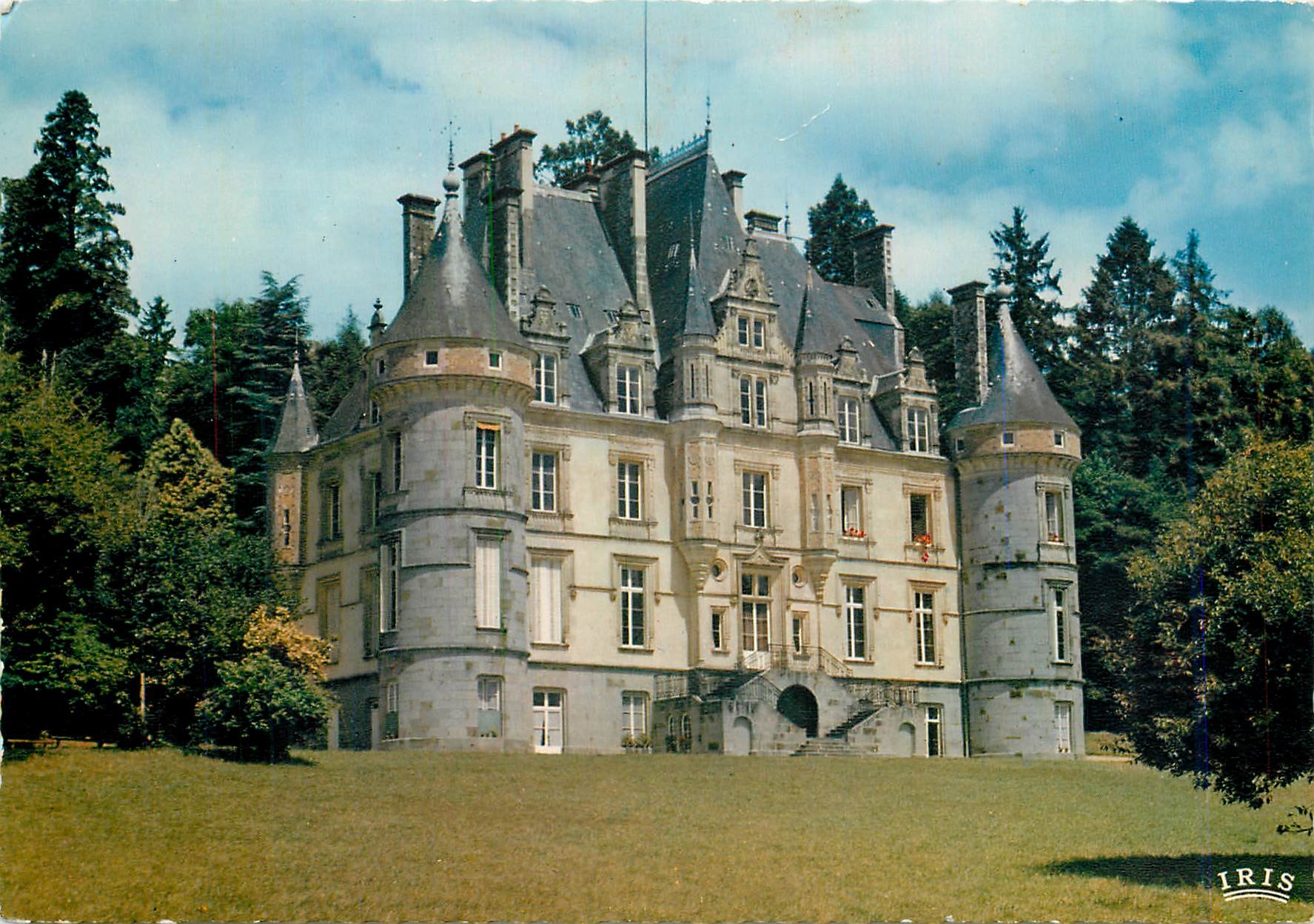 CPM En Normandie Le Chateau de la Roche Bagnoles Style renaissance Visites (exterieur seulement)