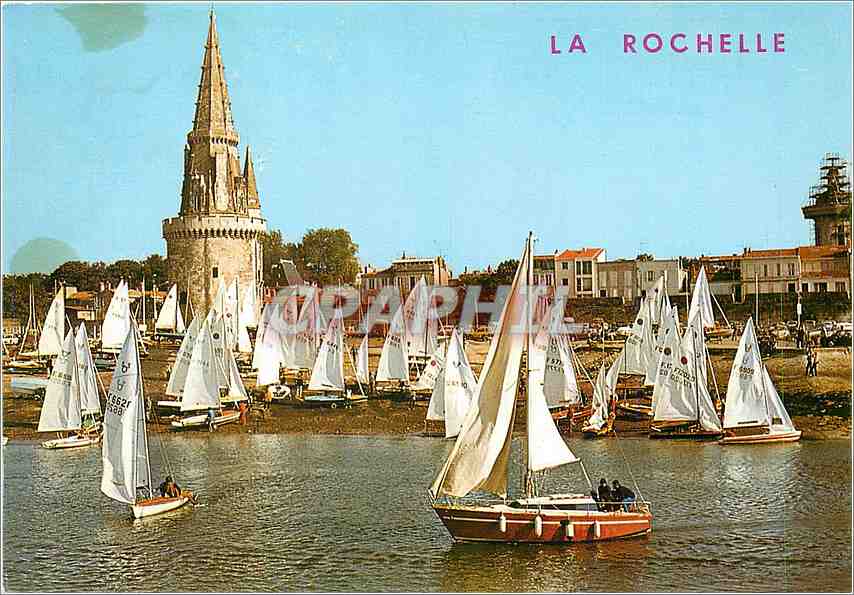 CPM La Rochelle (Chte Mme) La Tour de la Lanterne ou Tour des 4 sergents