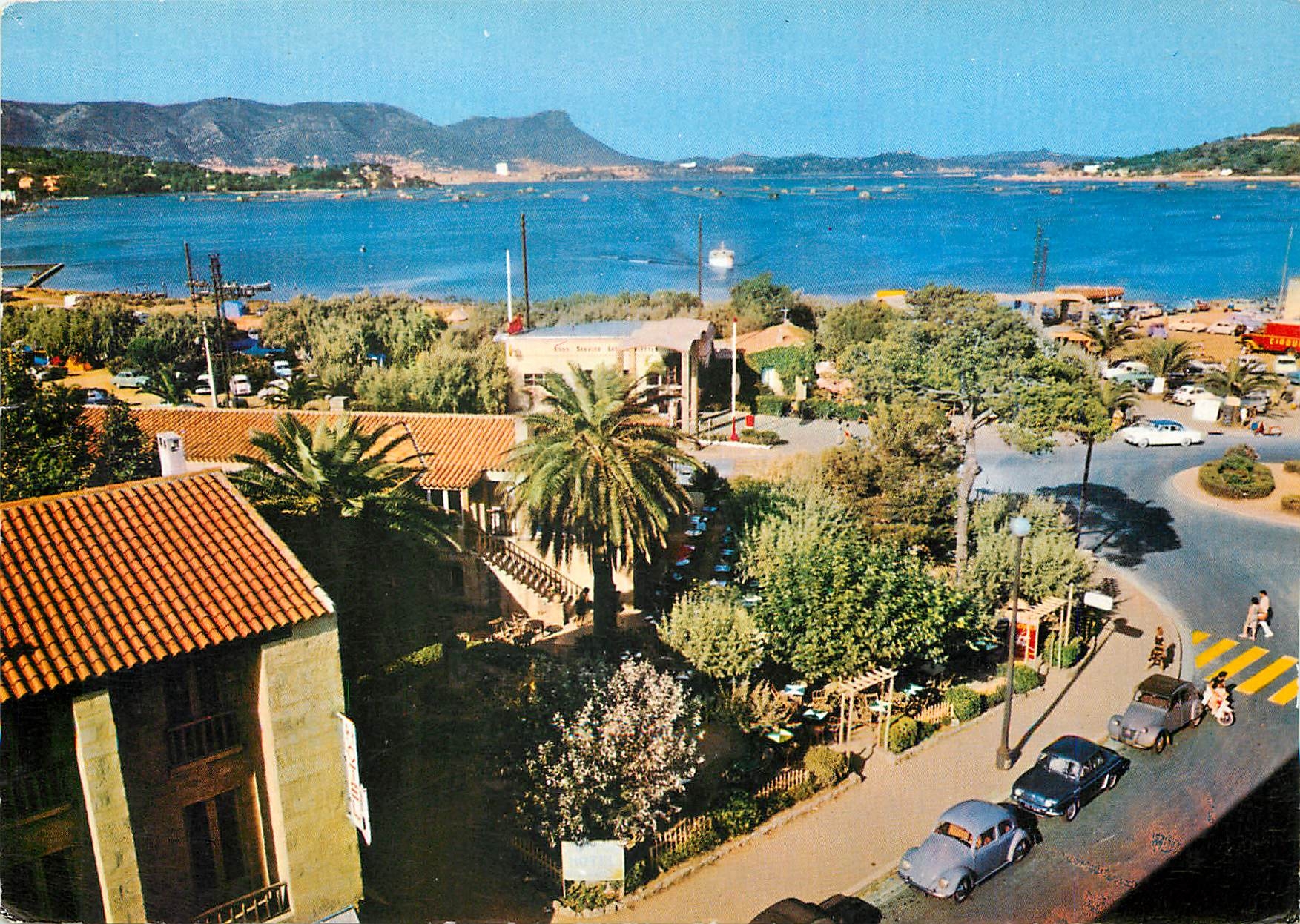 CPM Les Sablettes le Rond Point au fond Toulon