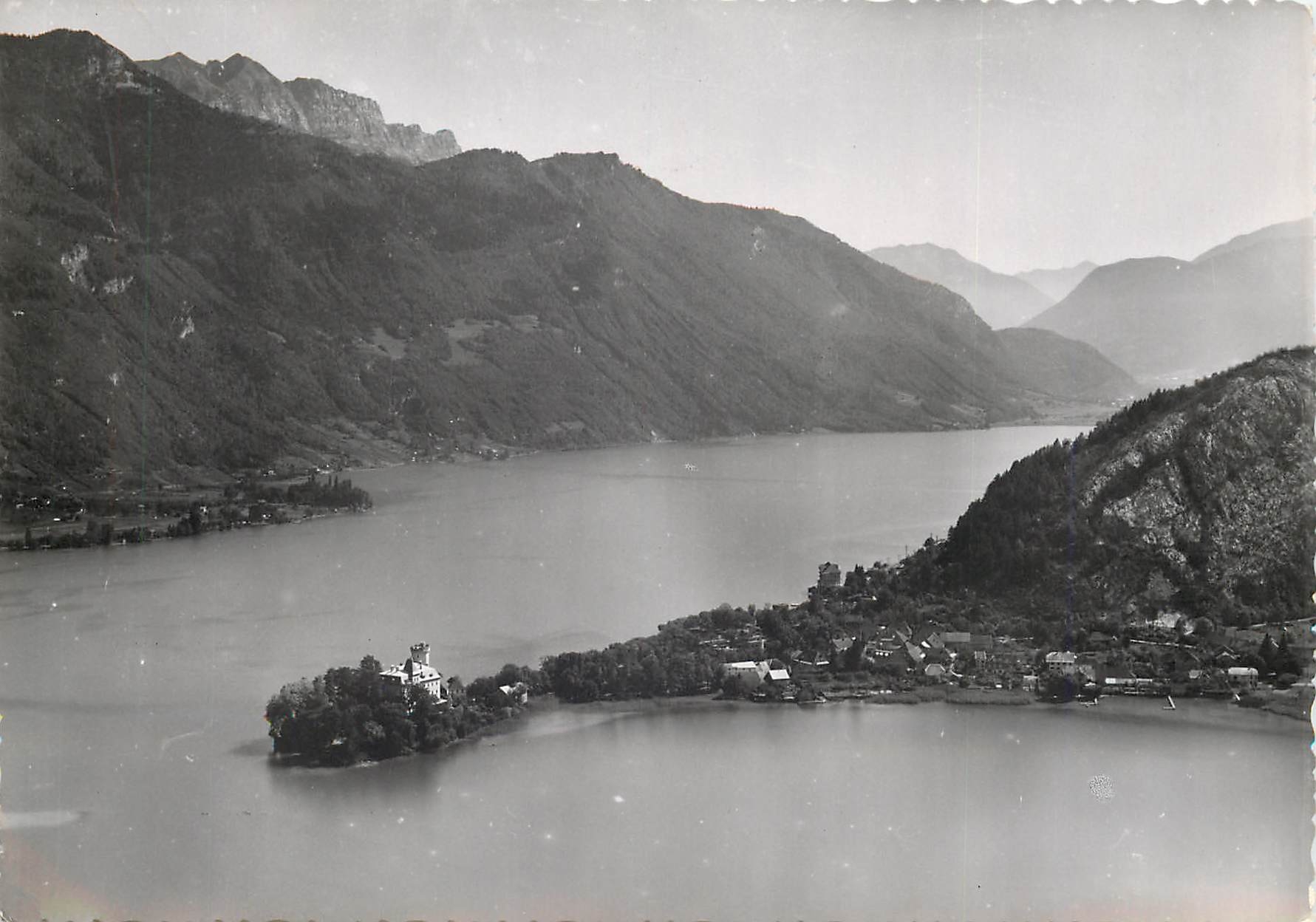 CPM Lac d'Annecy Haute Savoie Chateau de Duingt 