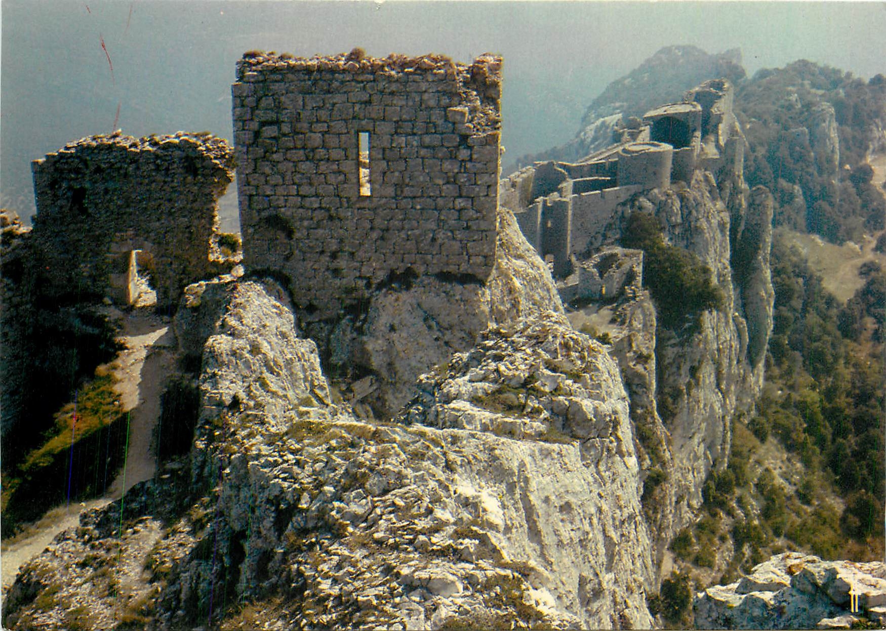 CPM Pays Cathare Chateau de Peyrepertuse Plus haut que la ligne de crete 