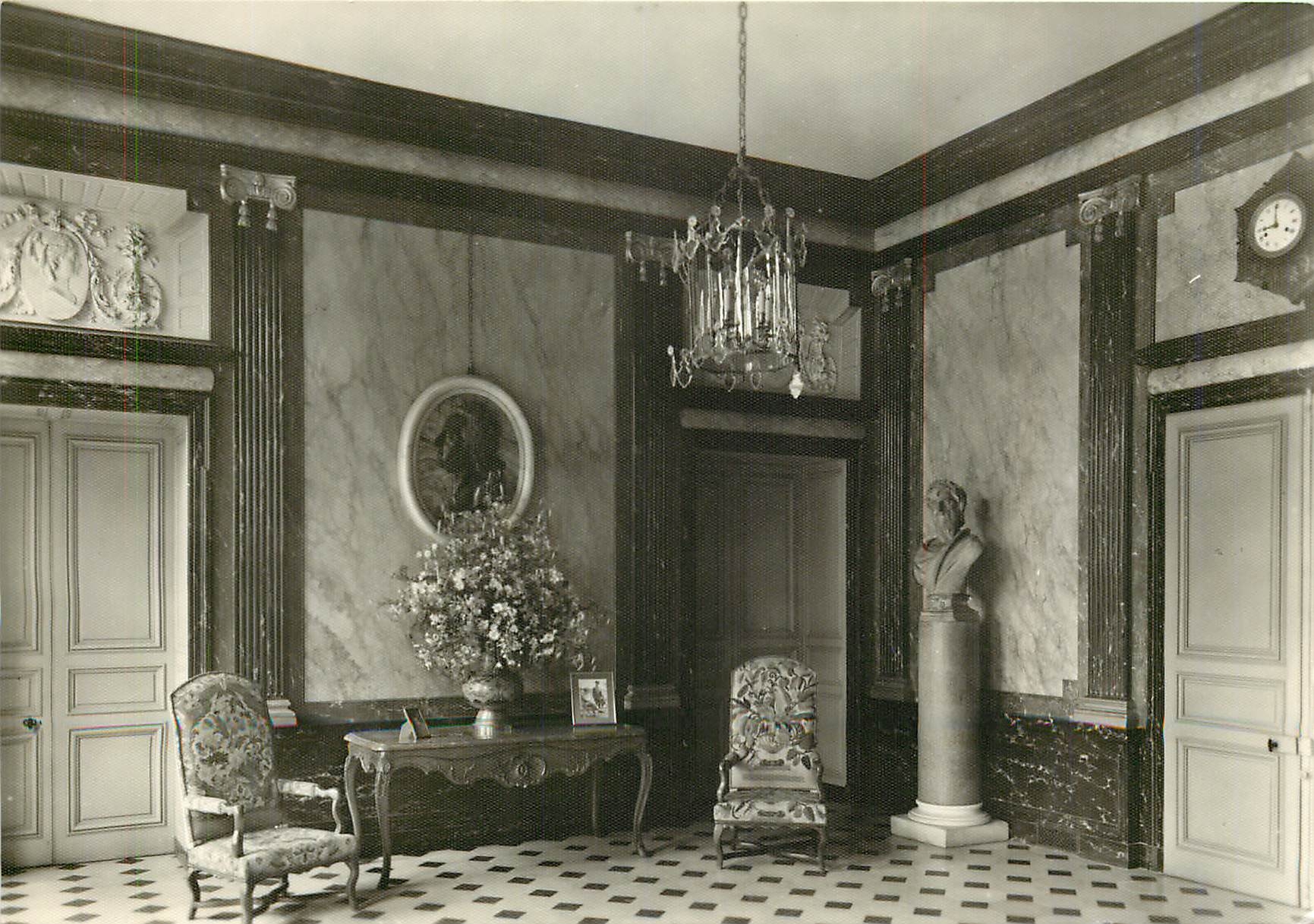 Château de Bouges — Hall d'Honneur — Editions GAUD - 77