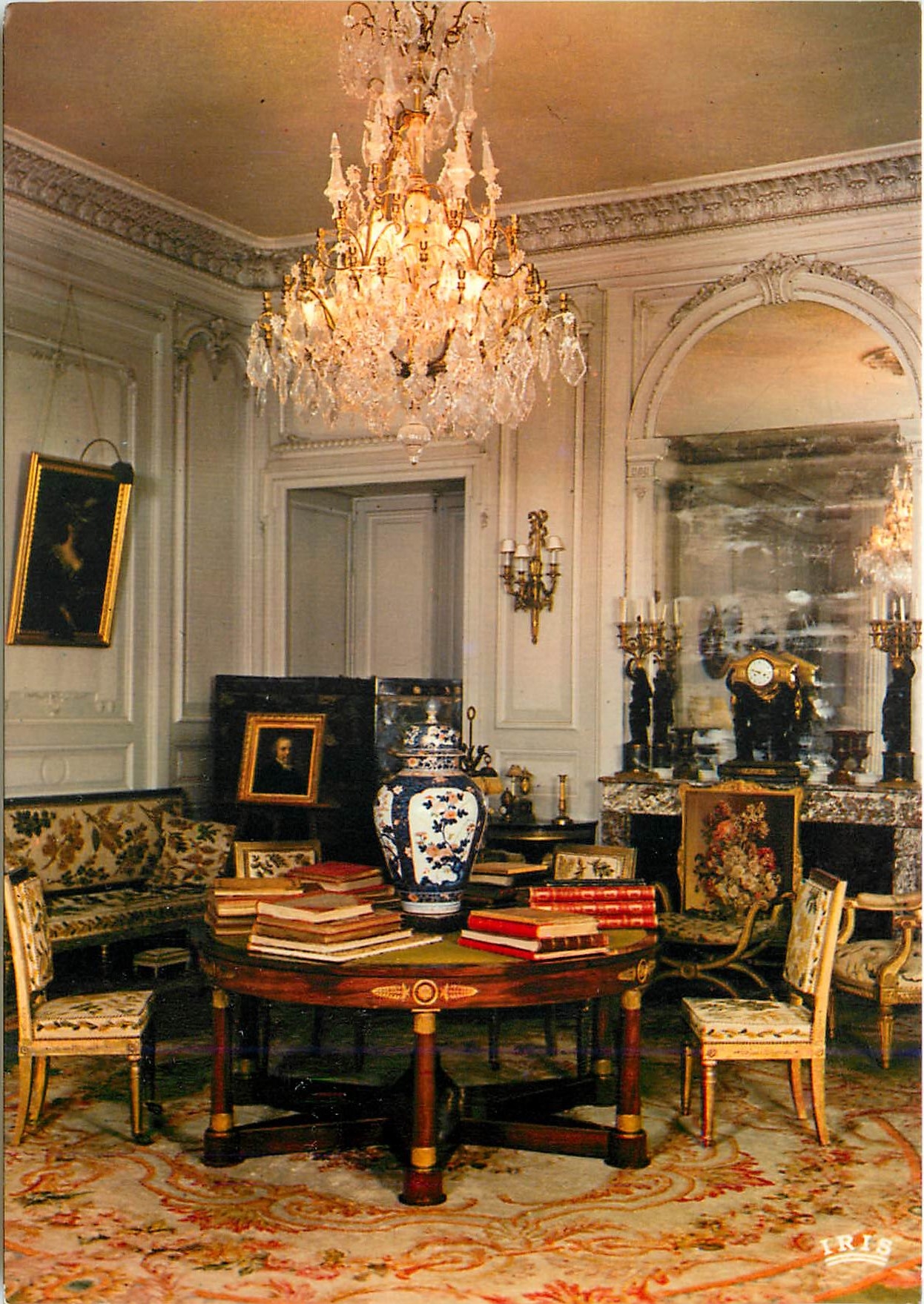 CPM Chateau de Valencay Indre La table du Congres de Vienne 