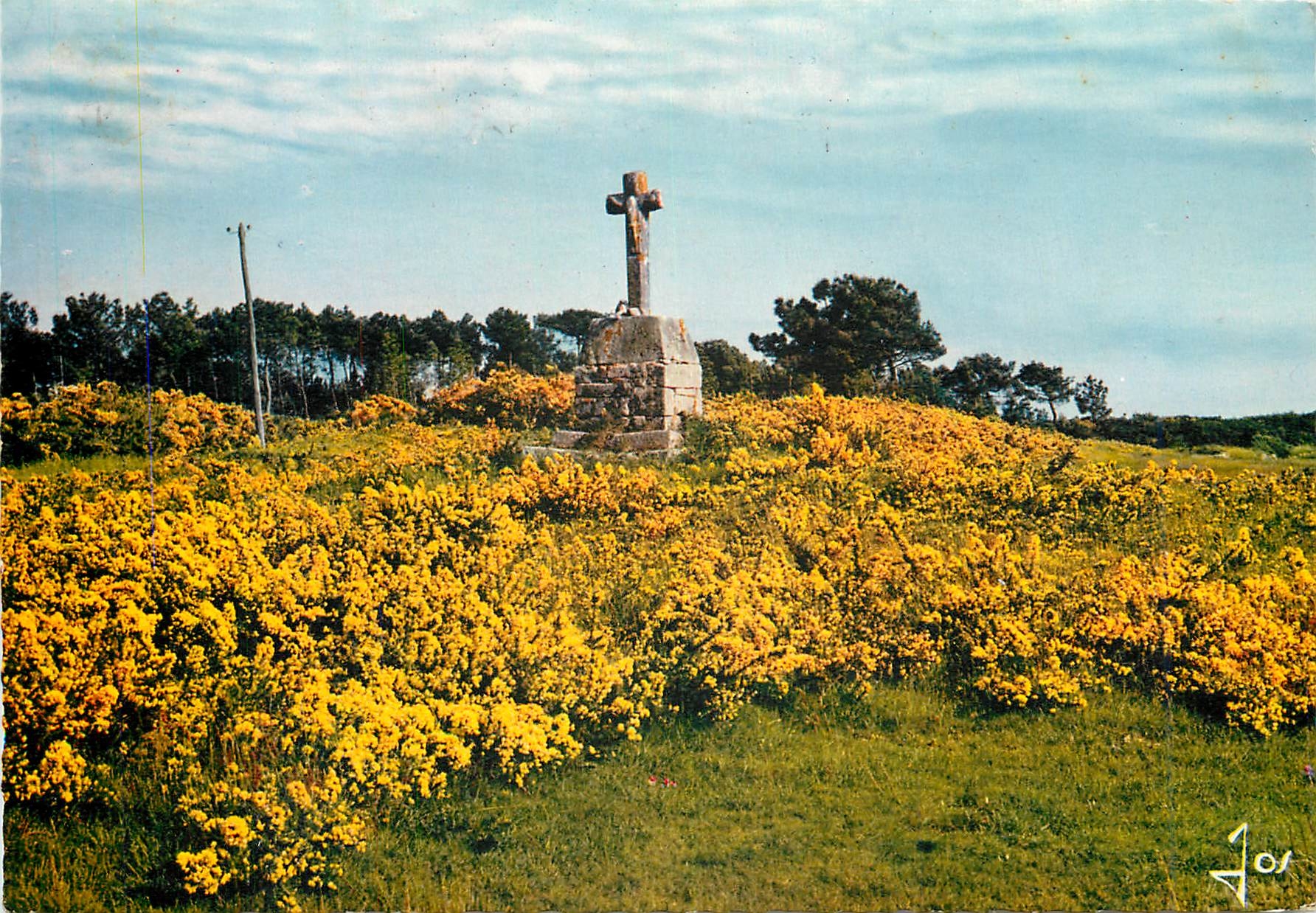 CPM La Bretagne en Couleurs Le Calvaire sur la Lande Bretonne 