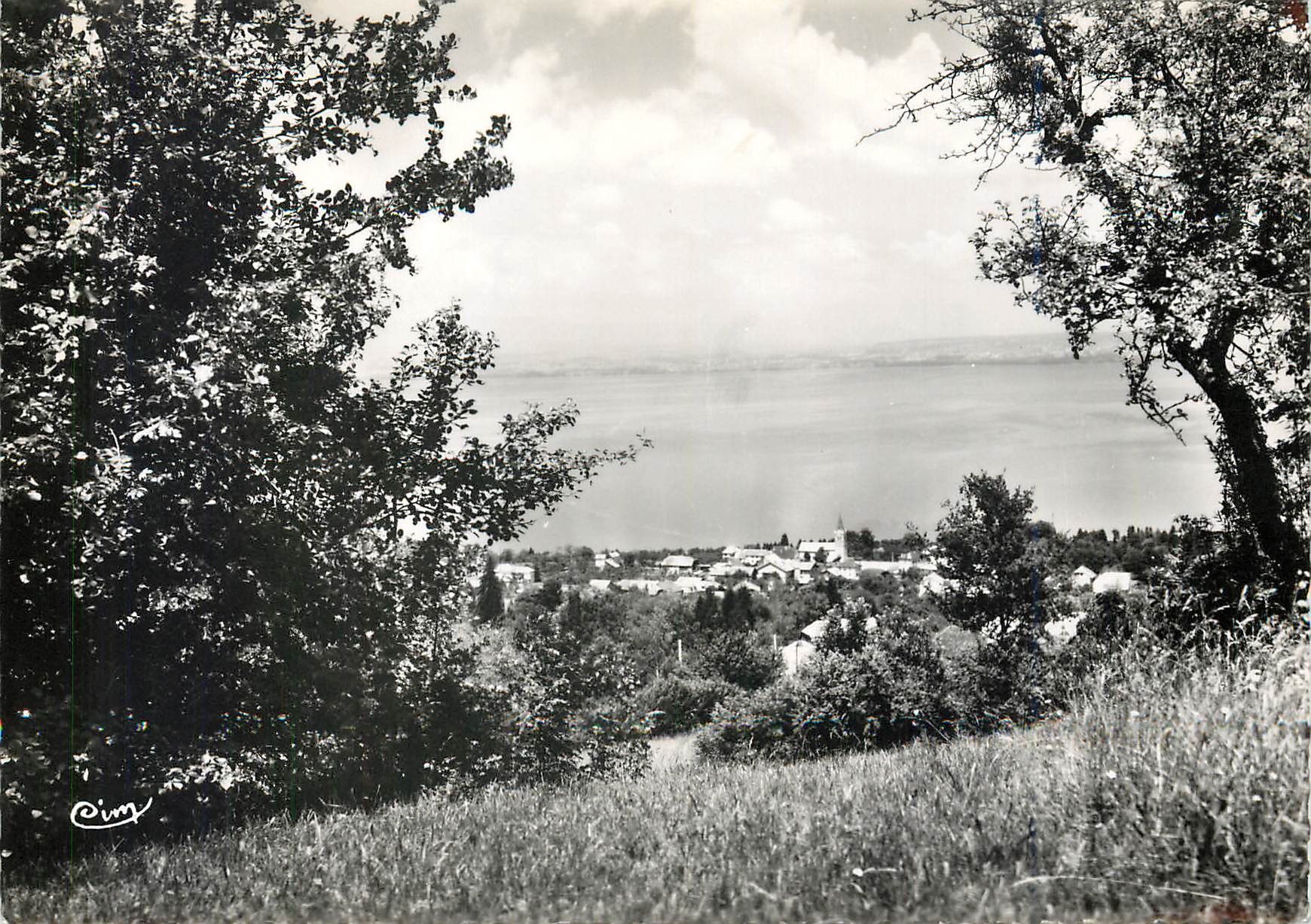 Maxilly (Haute-Savoie) — vue générale et lac Léman — Cim