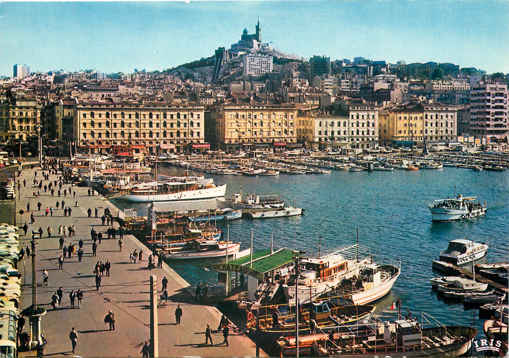 CPM Marseille B du R Le Quai des Belges le Vieux Port et Notre Dame de la Garde 
