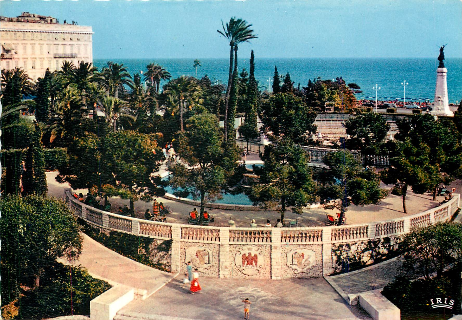 CPM Nice AM Les Jardins Albert 1er et le Theatre de Verdure 