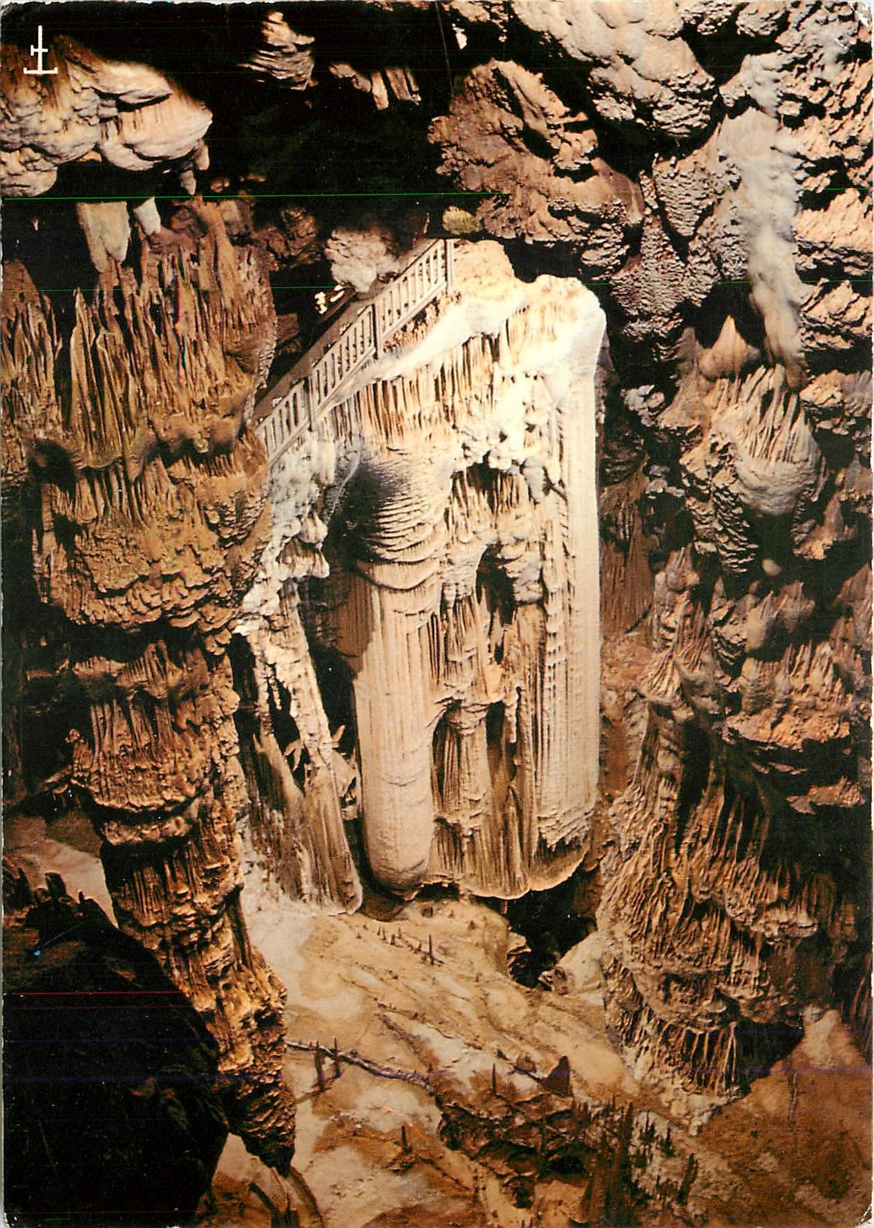 CPM Languedoc La Grotte des Demoiselles a St Bauzille de Putois Salle de la Cathedrale 