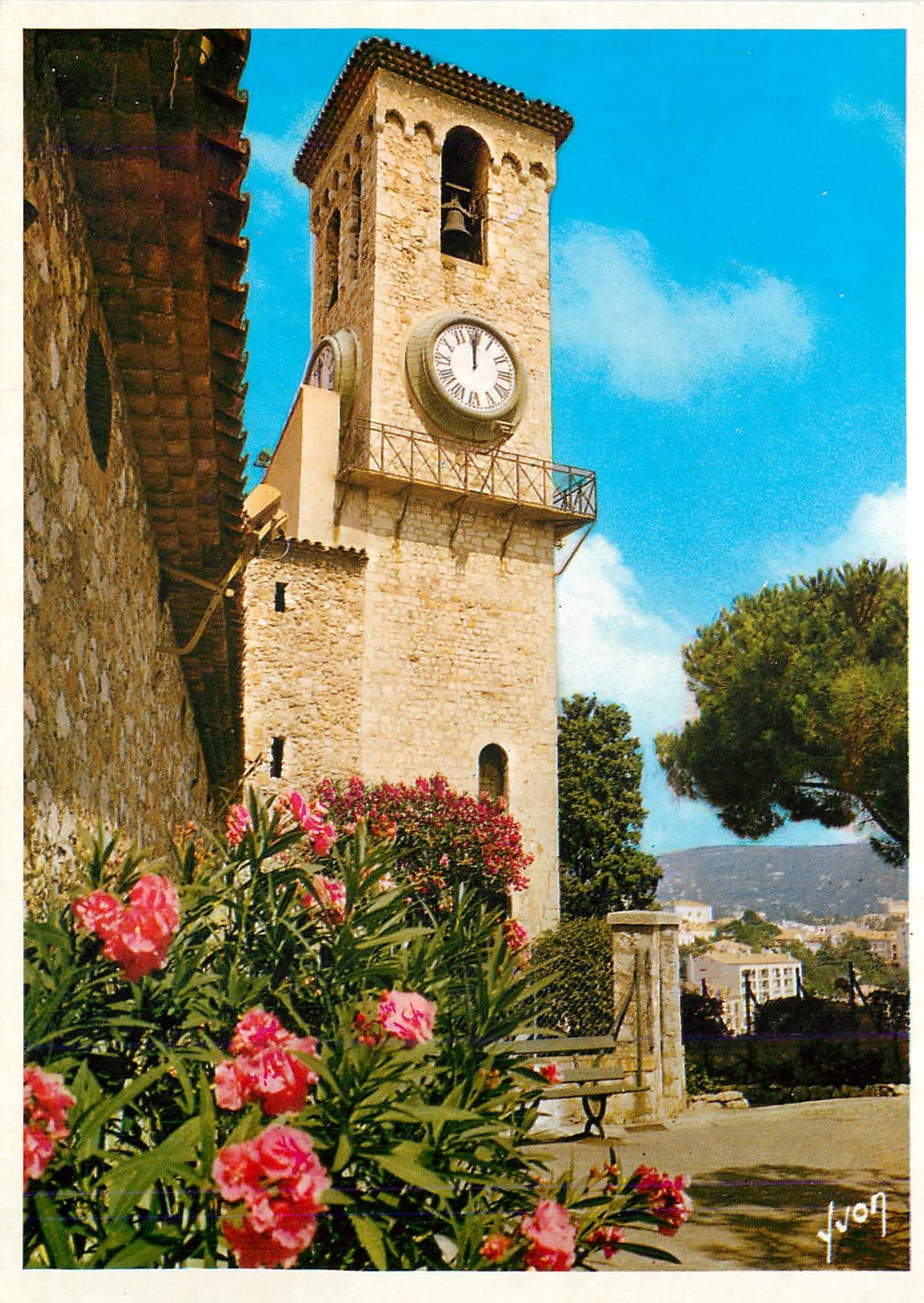 CPM La Cote d'Azur miracle de la nature Cannes Alpes Maritimes Le Suquet 