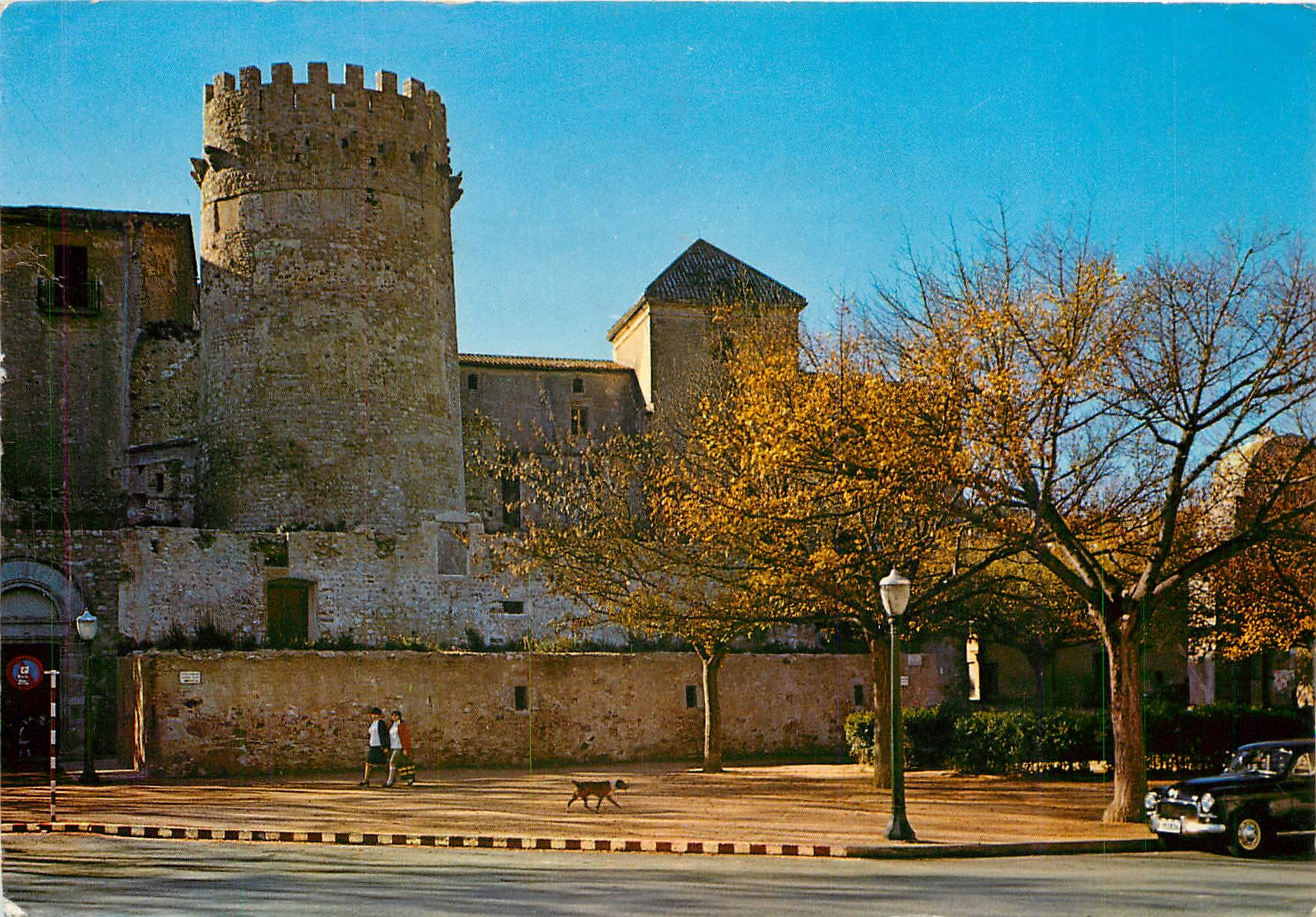 CPM Costa Brava San Feliu de Guixols Eglise et Porta Ferrada 