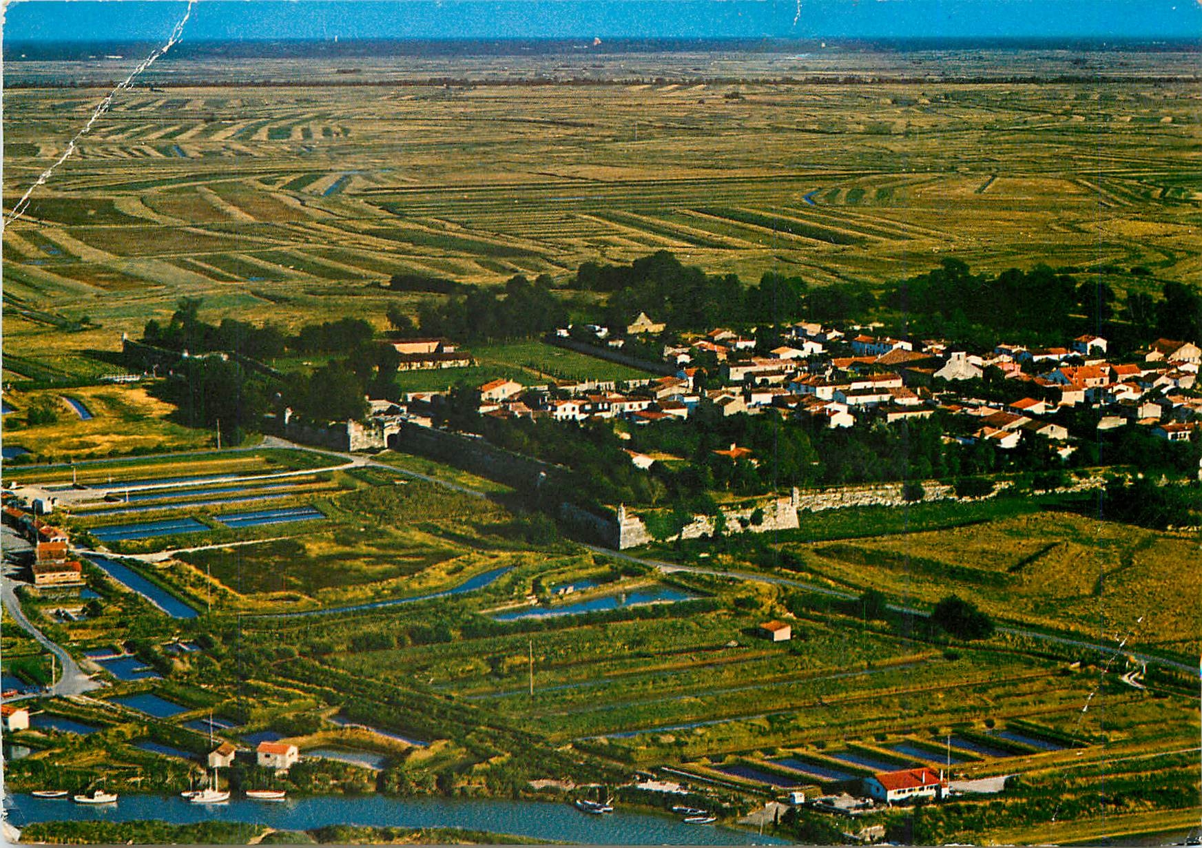 Brouage (Charente-Maritime) — Ville fortifiée du XVIIe s. — Vue générale - Le Chenal vers la mer — Édition Artaud Frères