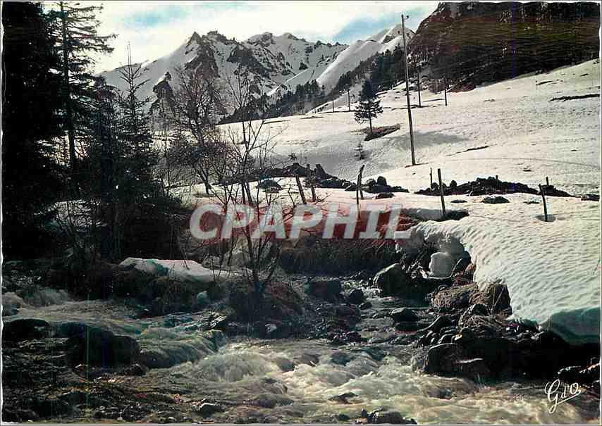 CPM L'Auvergne Massif du Mont Dore Sancy Sports d'hiver Vallee du Sancy et la Dordogne 
