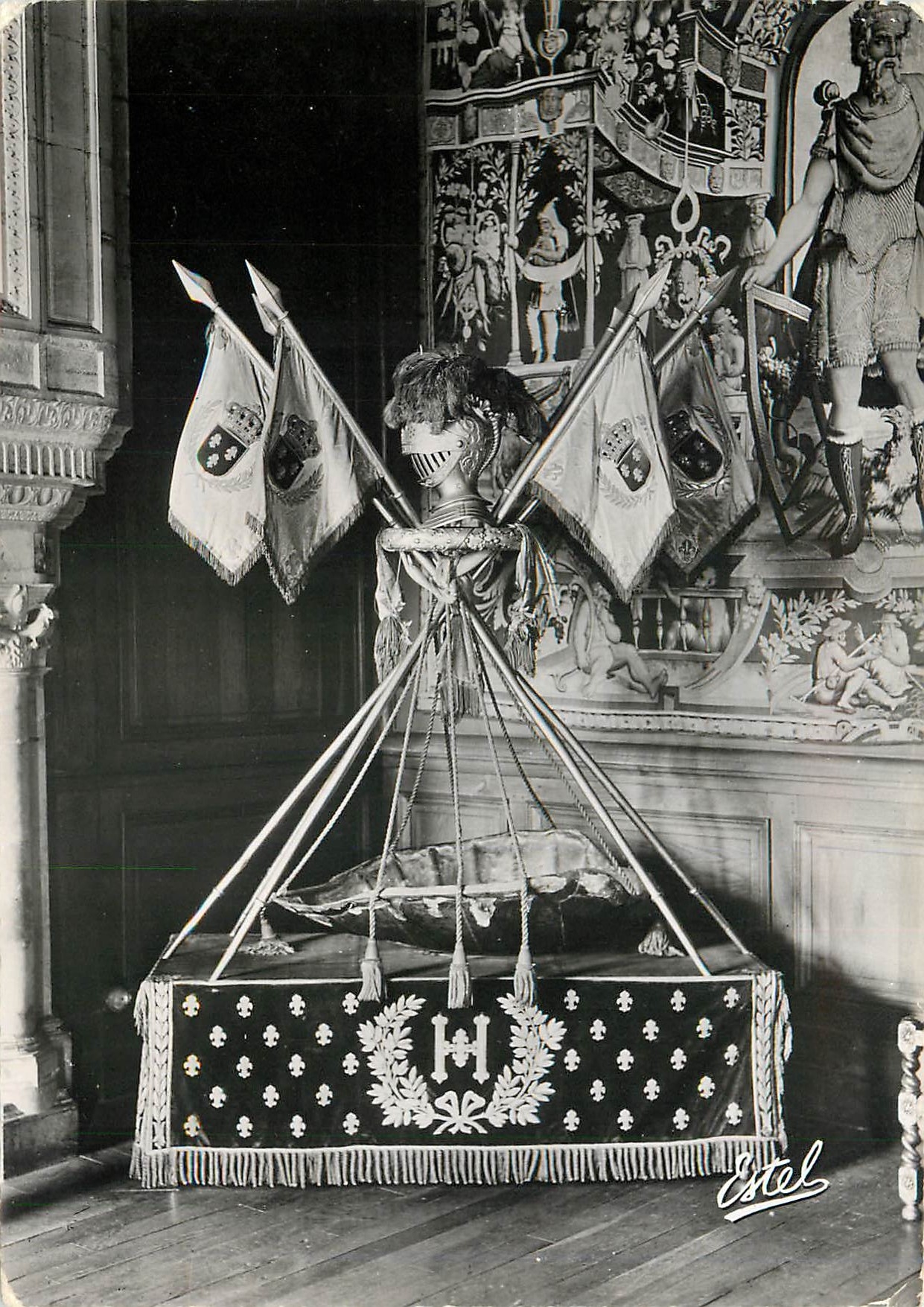 CPM Le Chateau de Pau Le Berceau d'Henri IV 