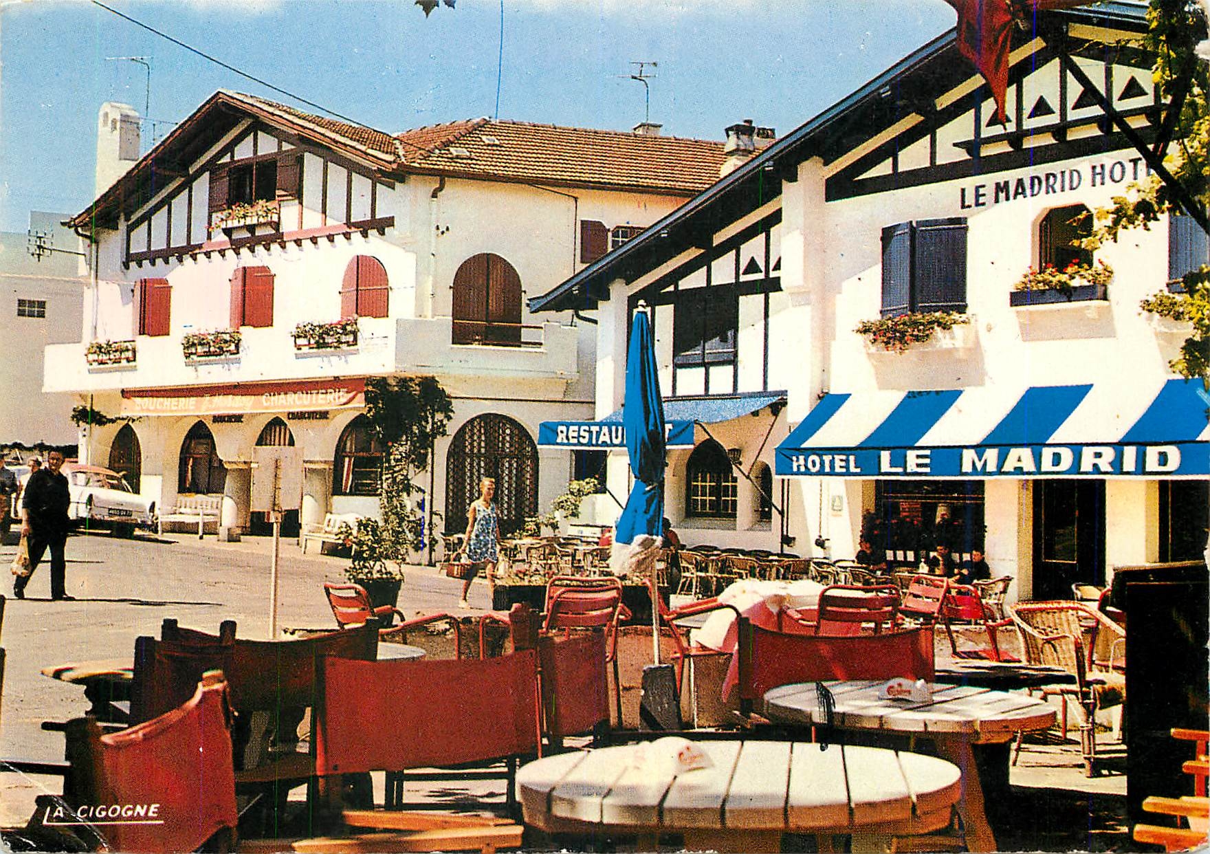 CPM Guethary Pyrenees Atlantiques Place Jean Paul Toulet Le Madrid