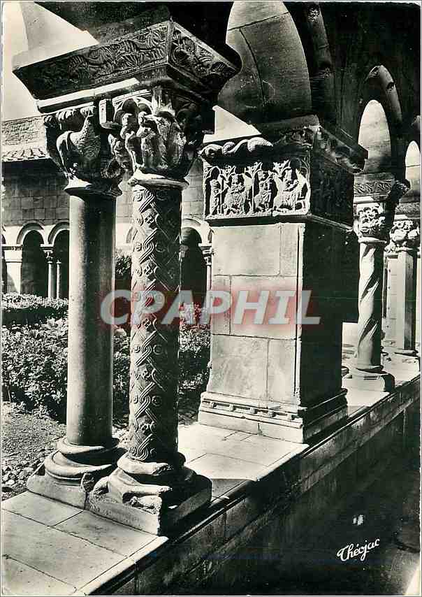 CPM Pyr Orles Elne Le Cloitre Detail des Colonnades 