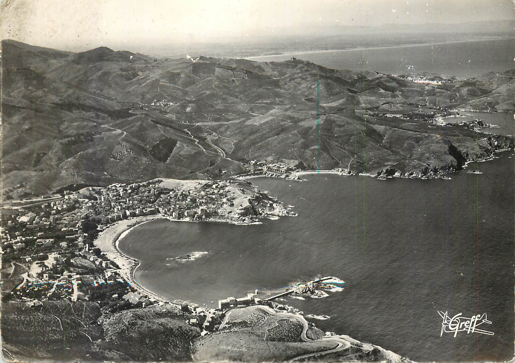 CPM Banyuls Pyrenees Orientales Vue aerienne Ensemble de la Ville et du Littoral 