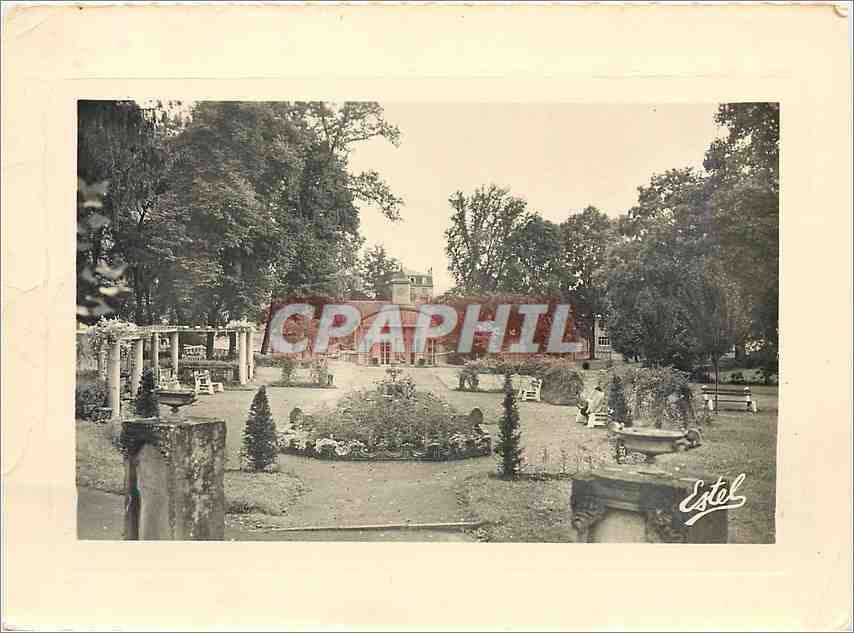 CPM Luxeuil les Bains Etablissement Thermal Vue sur le Parc 