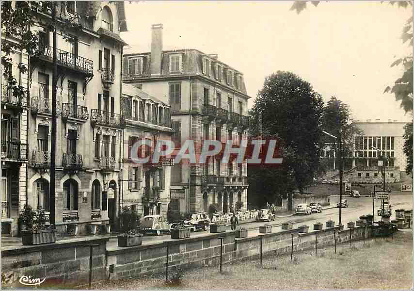 LUXEUIL-les-BAINS (Hte-Saône) — Les Hôtels et le Casino — Photographie Véritable Interdite