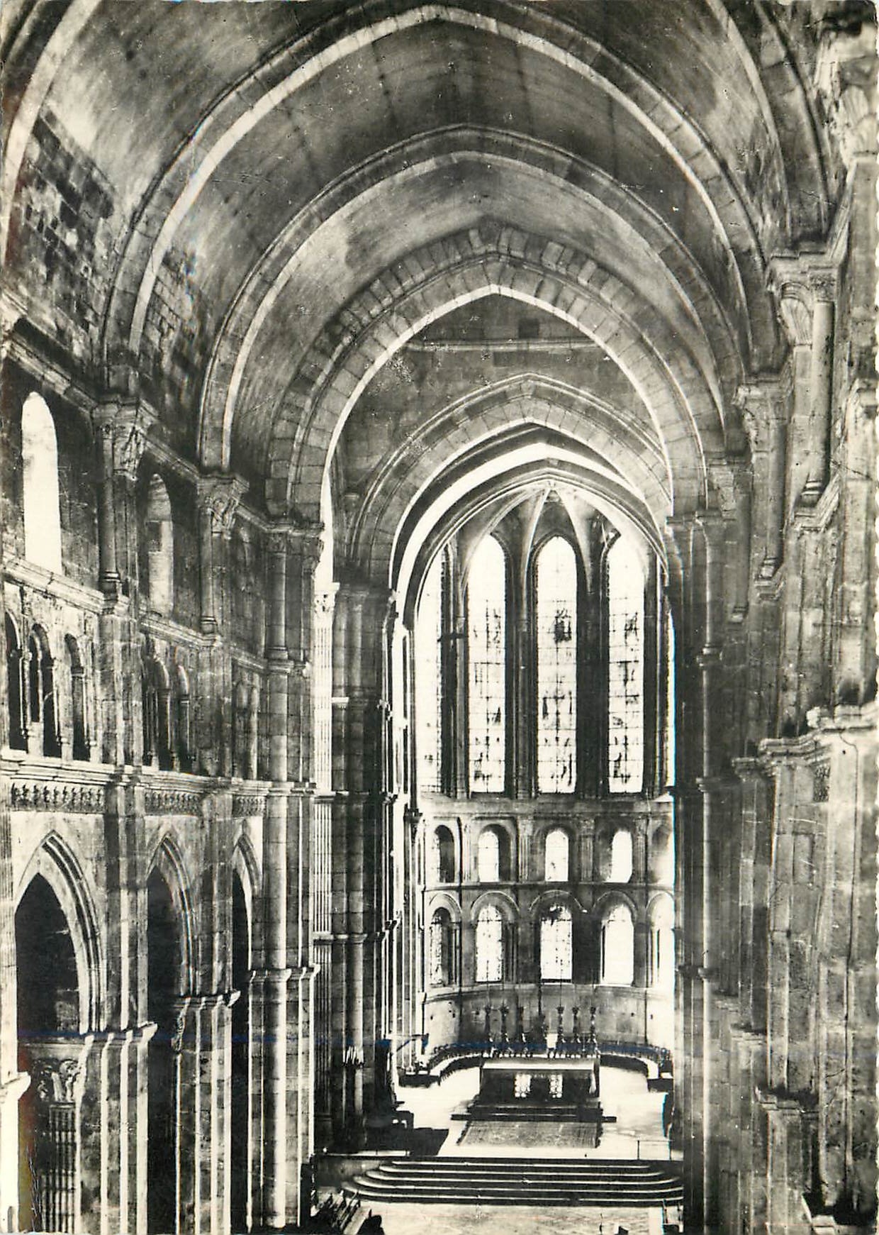 CPM Cathedrale d'Autun Interieur 