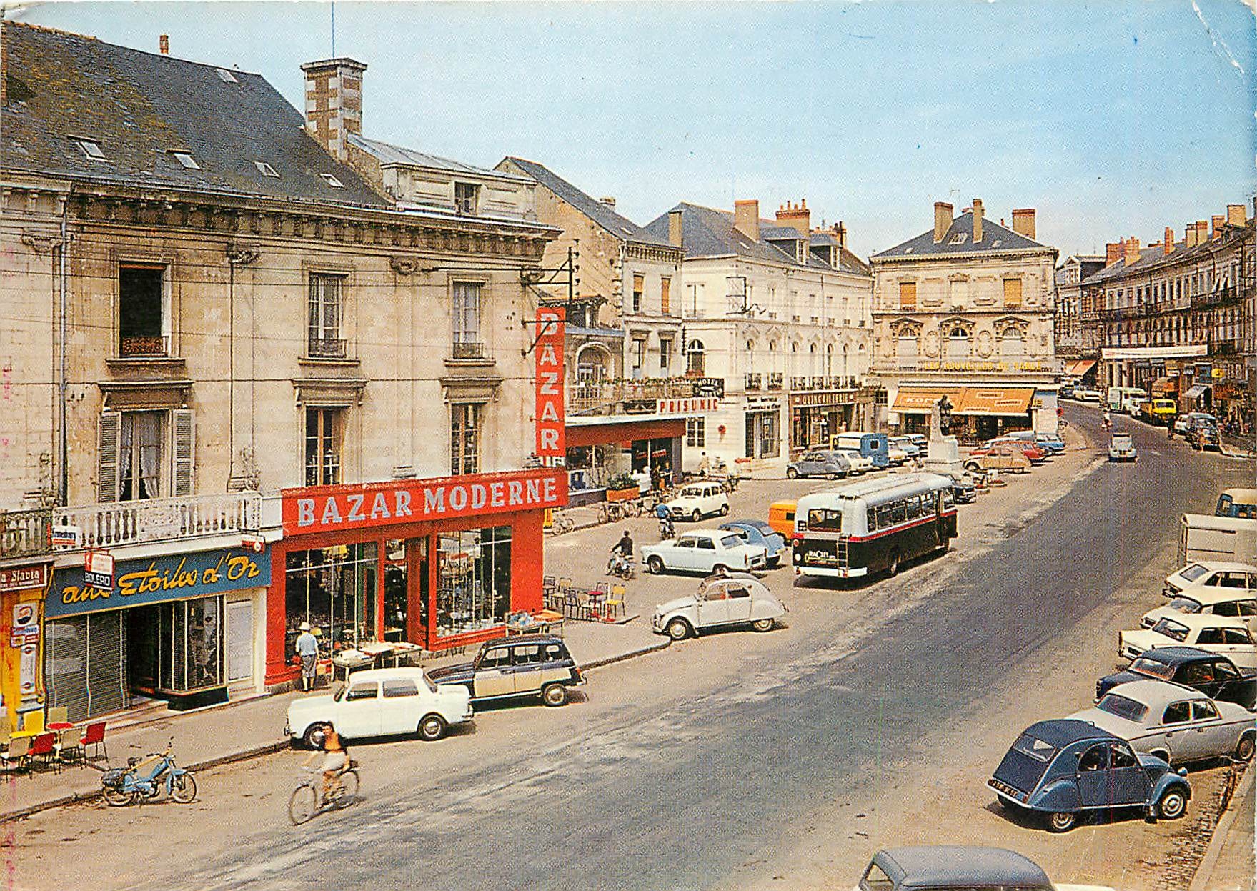CPM Sable sur Sarthe La Place Raphael Elise Bazar moderne Aux Etoiles d'Or